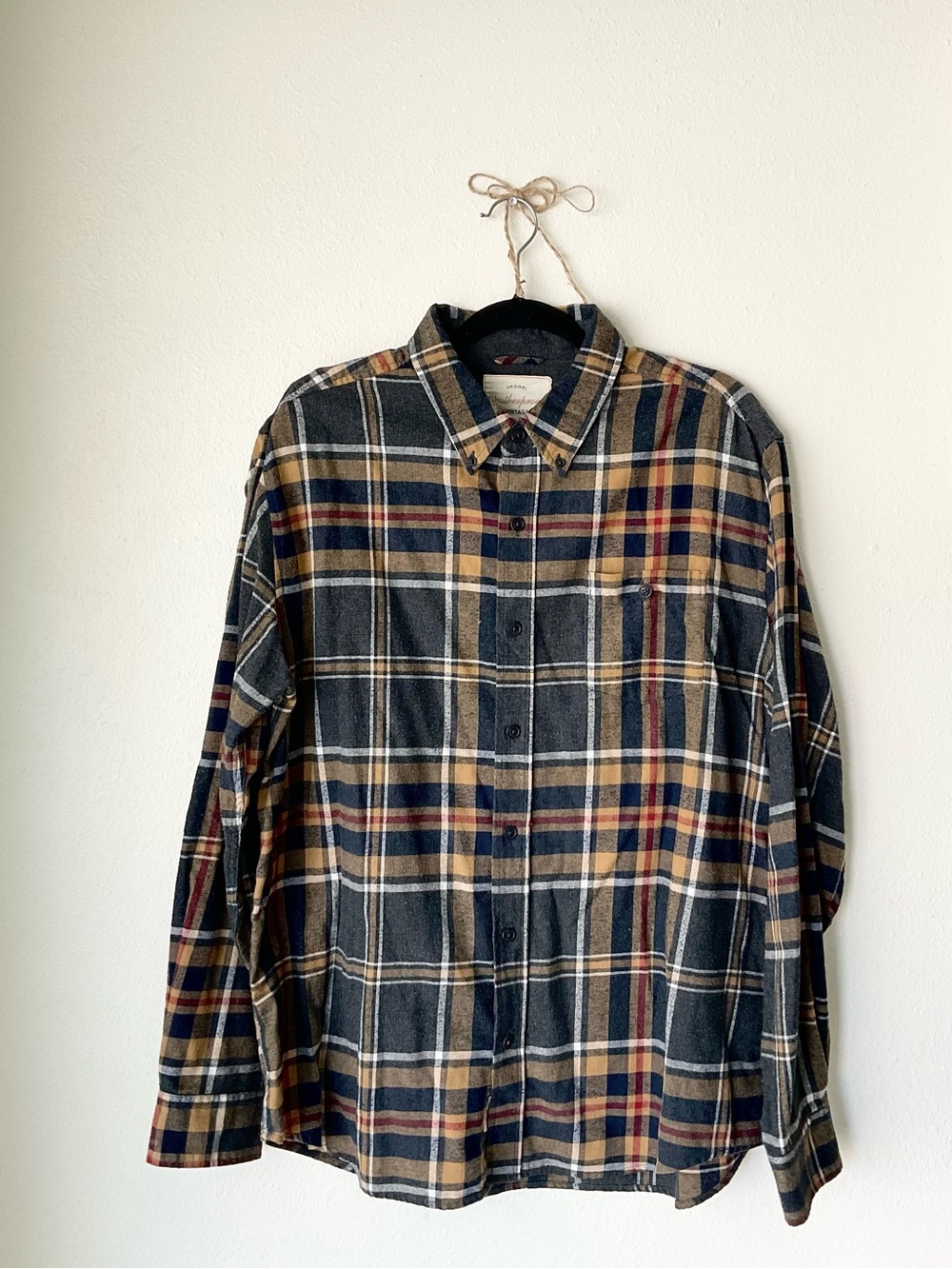Men's Long-Sleeve Plaid Button-Down Shirt in Navy and Tan